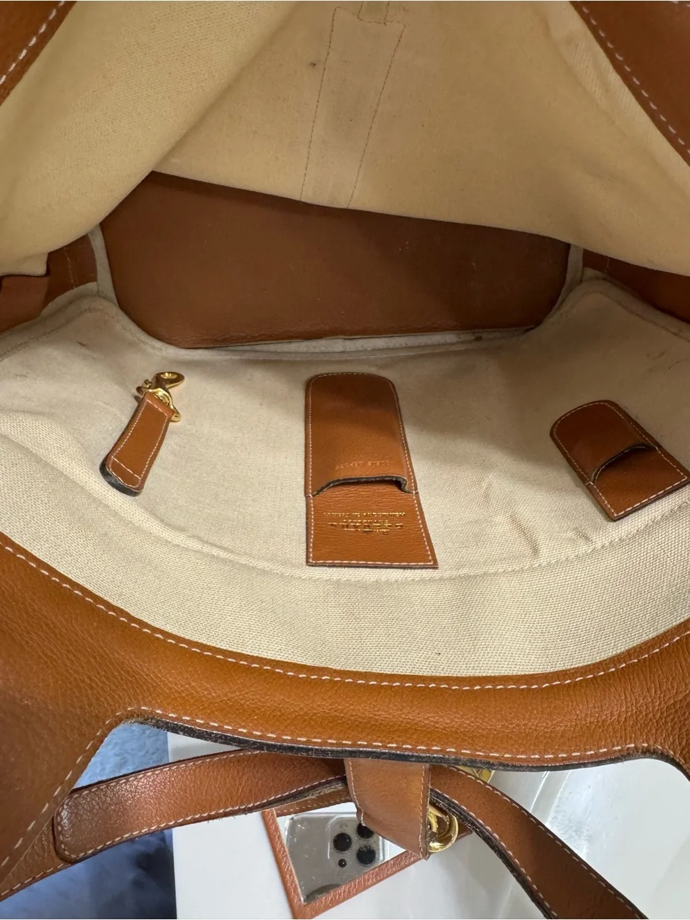 N/A neutral canvas